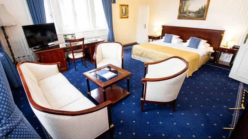 Ambassador Hotel - Chambres