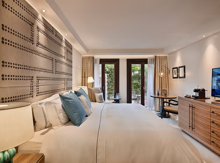 Orient Garden with Private Garden Access Double room (full double bed)