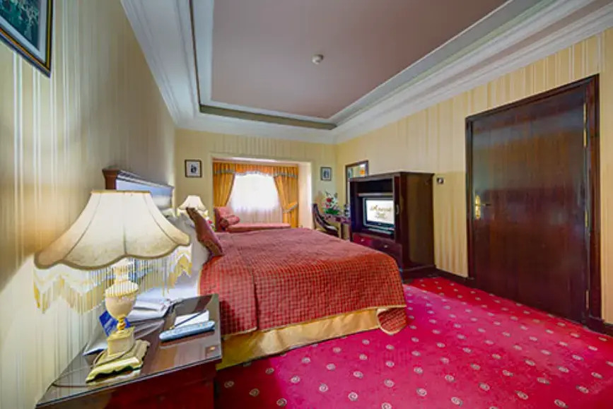 Ascot Hotel
