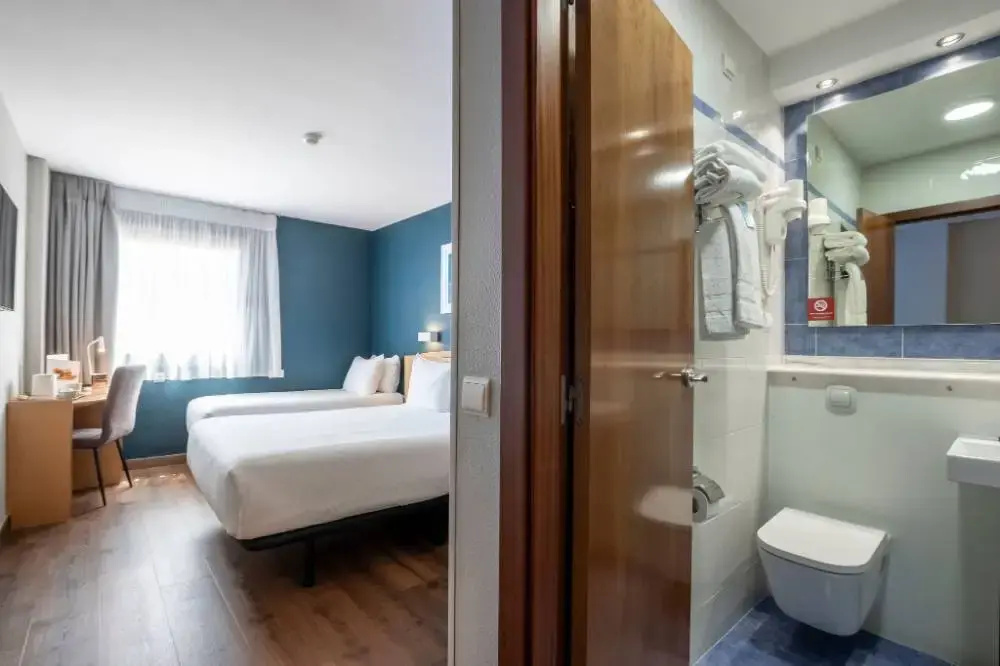Travelodge Alicante Puerto - Chambres