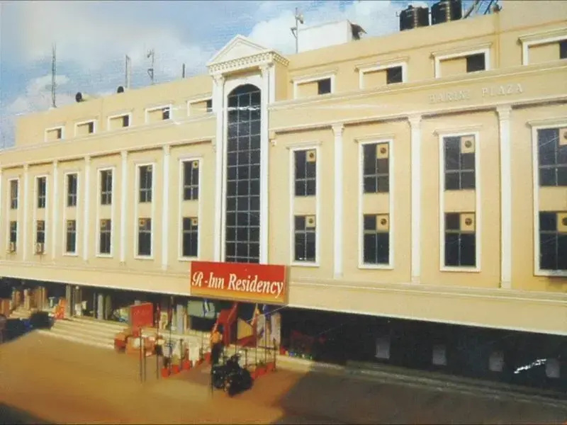 Hotel R-Inn Residency