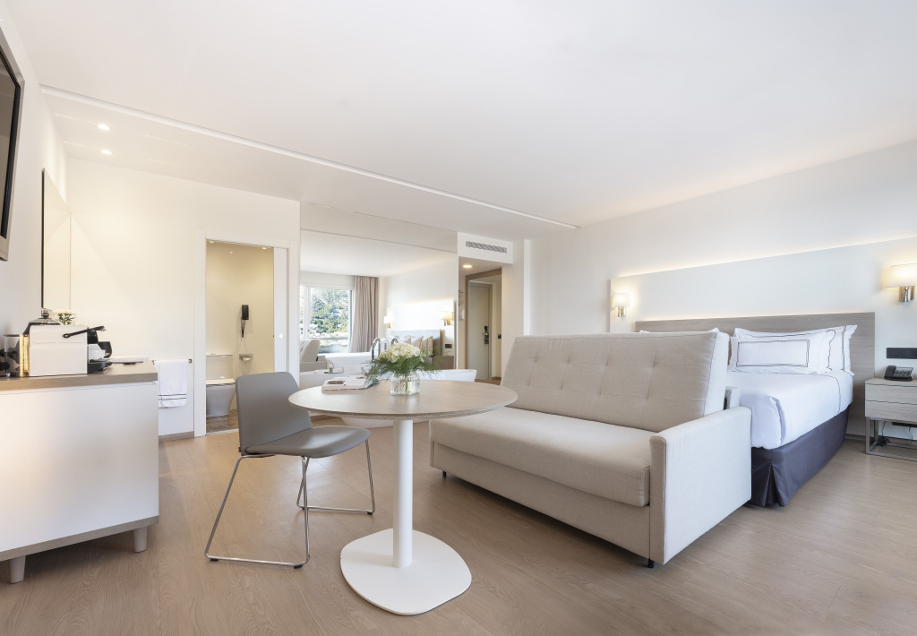 Grand Premium Double room (twin beds)
