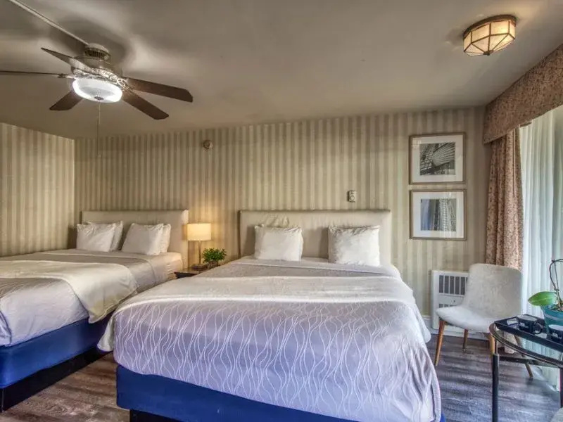 Premium Quadruple room