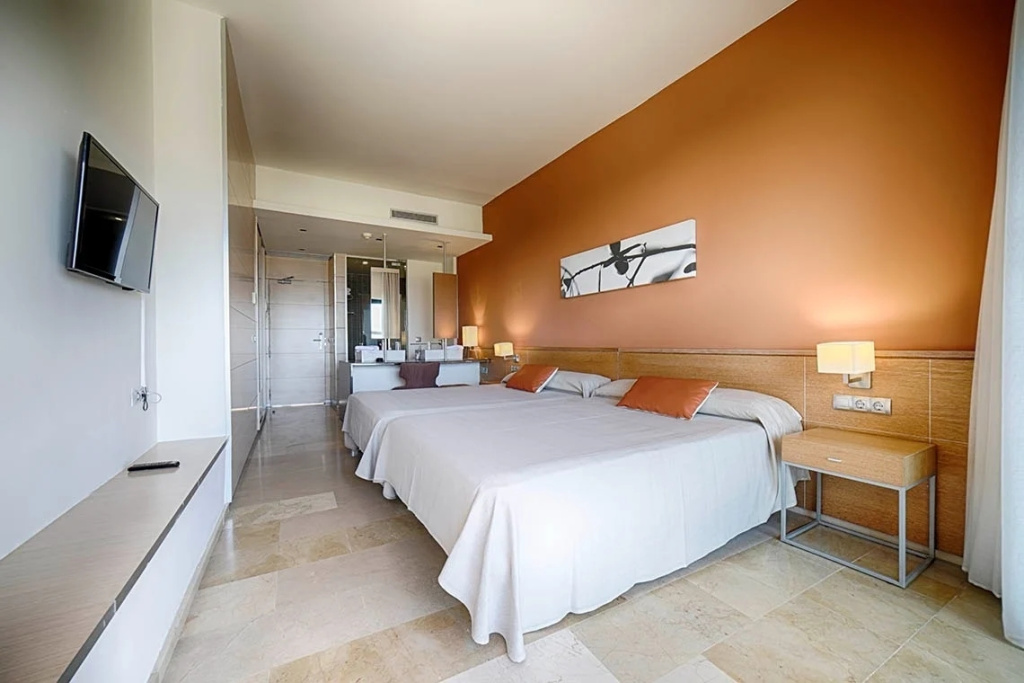Ohtels Les Oliveres - Chambres