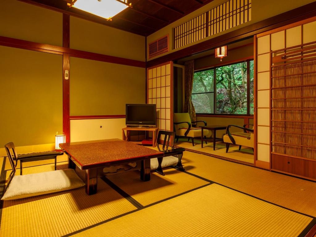 Motoyu Ishiya 사진 1