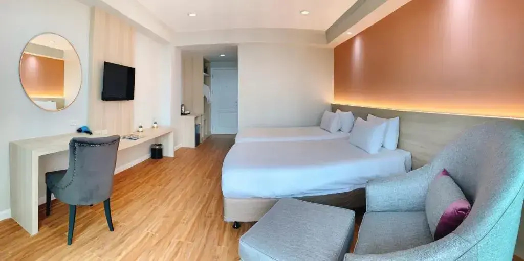 Miloft Sathorn hotel — фото