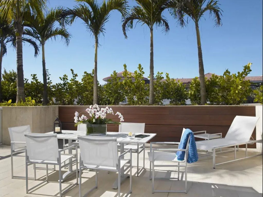 Grand Beach Hotel Surfside West - Tap to explore photos