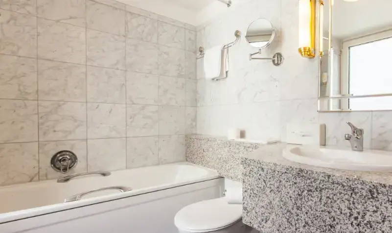 Hotel Monopol - Chambres
