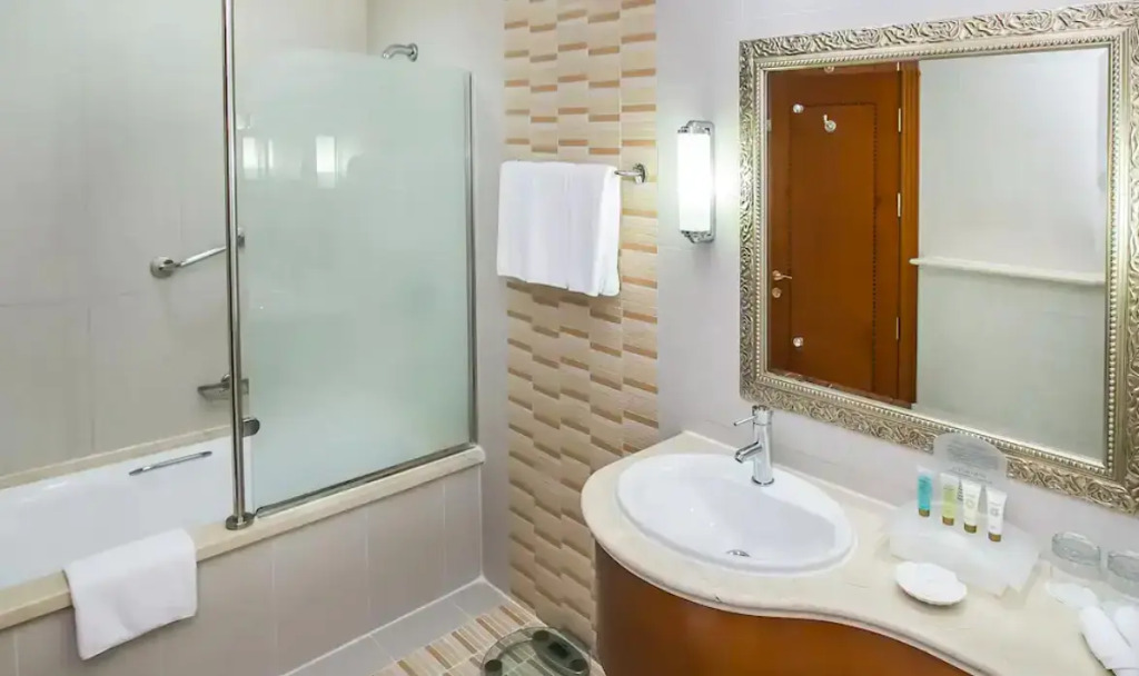 Holiday Inn Bur Dubai - Embassy District