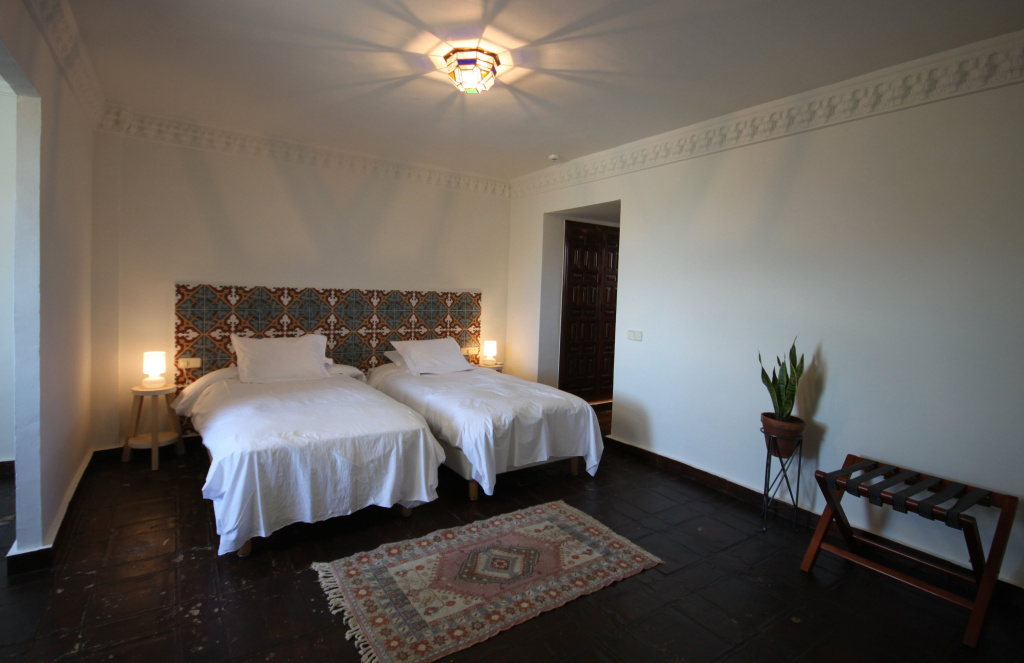 Castillo Junior Double room with balcony (twin beds)