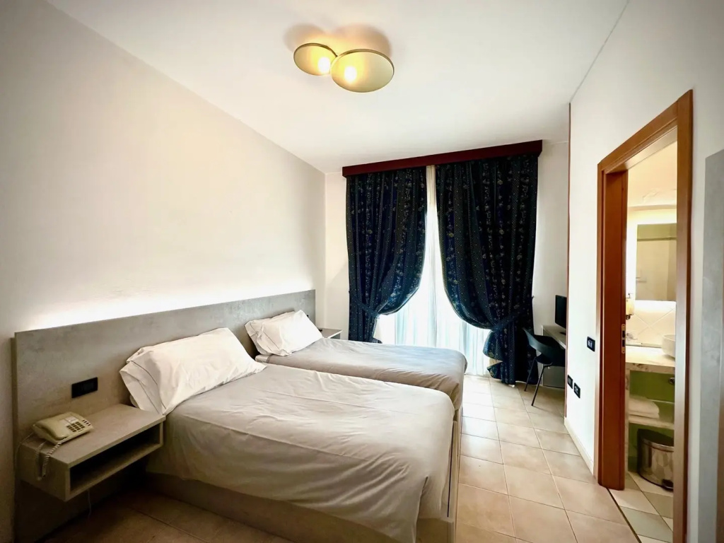 Double room (twin beds)