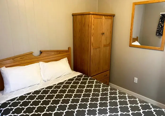 1 Bedroom Double Suite (full double bed)