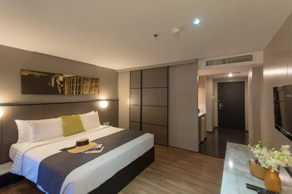 Page 10, Hotel - Chambres