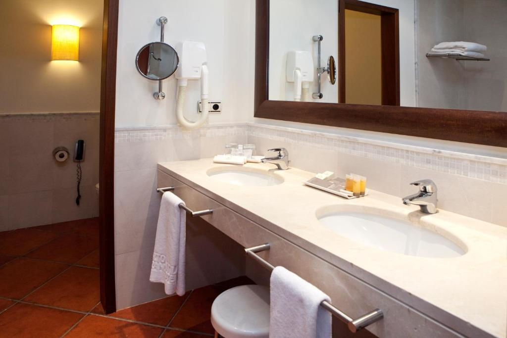 Puerto Antilla Grand Hotel - Chambres