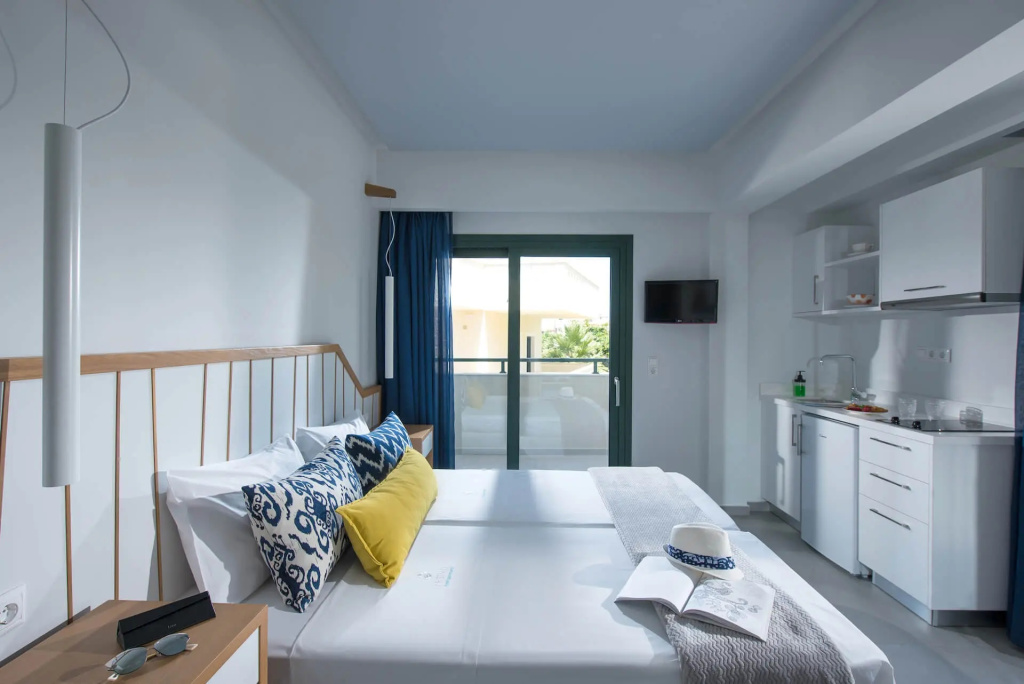 Double Studio (twin beds)