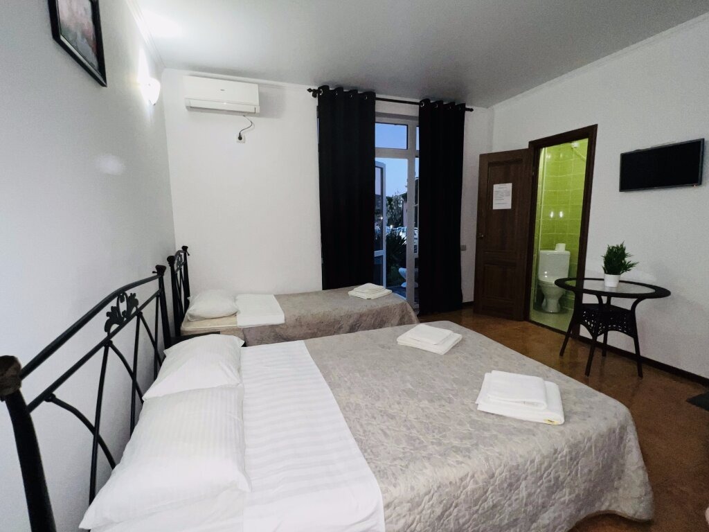 Четырёхместный номер Standard в Аскар