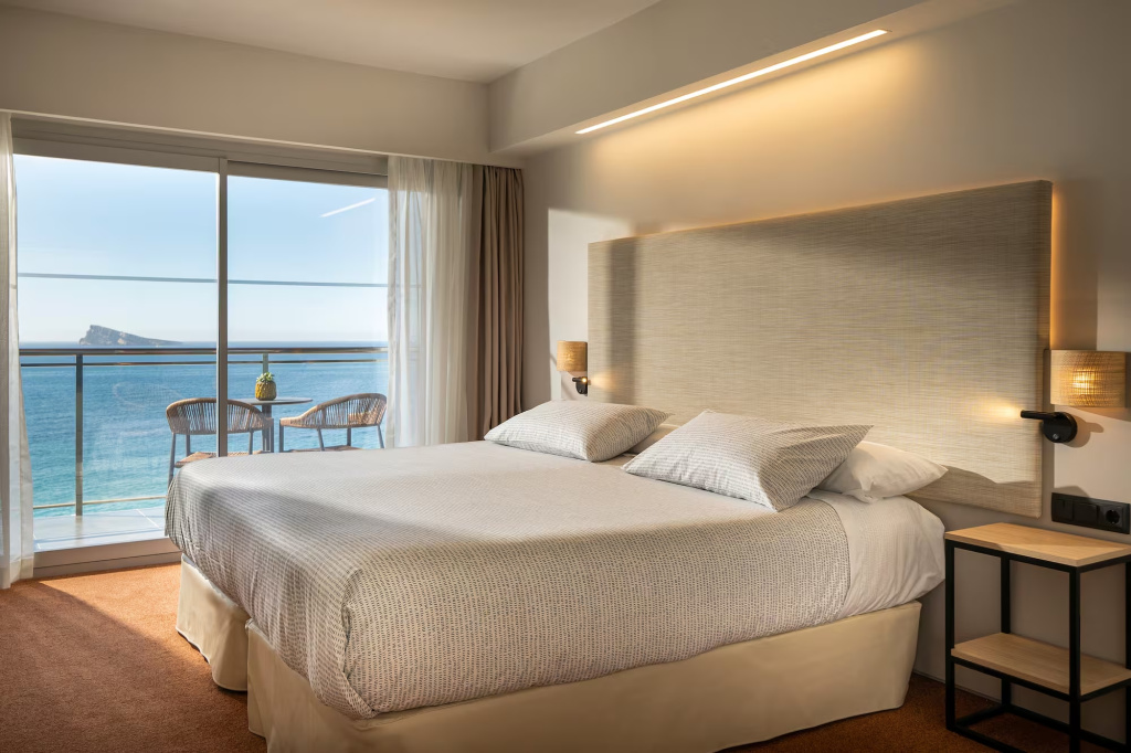 Double Studio seafront (full double bed)
