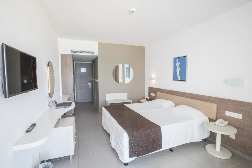 Vassos Nissi Plage Hotel & Spa - Chambres