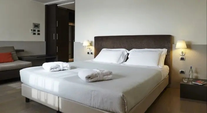 Double Junior Suite (full double bed)
