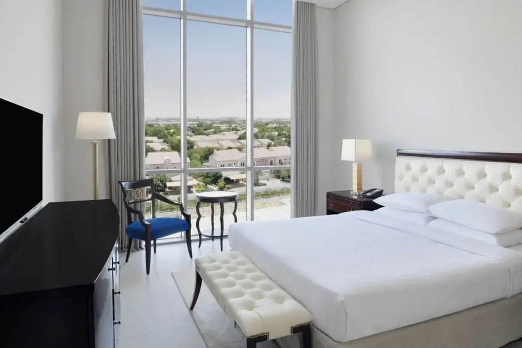 2 Bedrooms Family Connecting Quadruple Suite