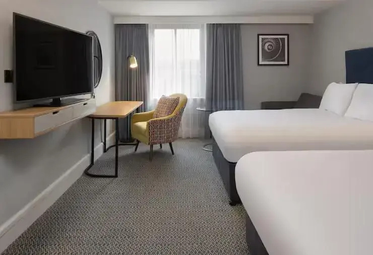 DoubleTree by Hilton Manchester Airport - Tap to explore photos