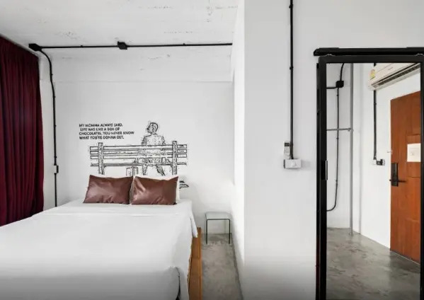 Двухместный номер Standard с видом на город двуспальная кровать в Quip Bed & Breakfast Phuket Hotel