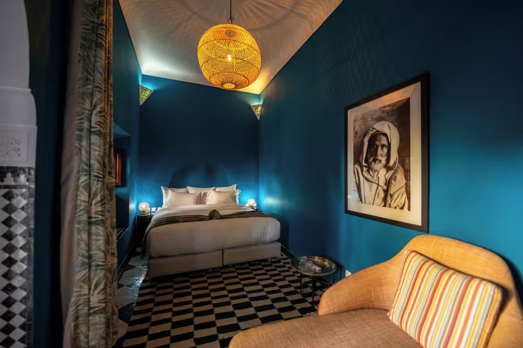 Deluxe Double room (full double bed)