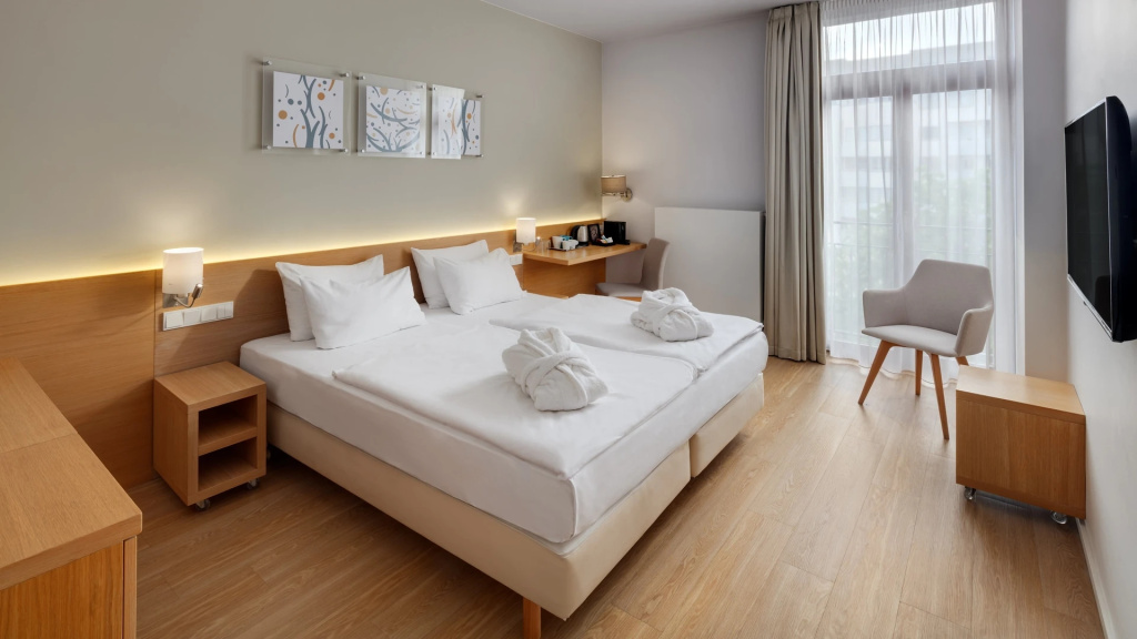 Executive Double room (full double bed)