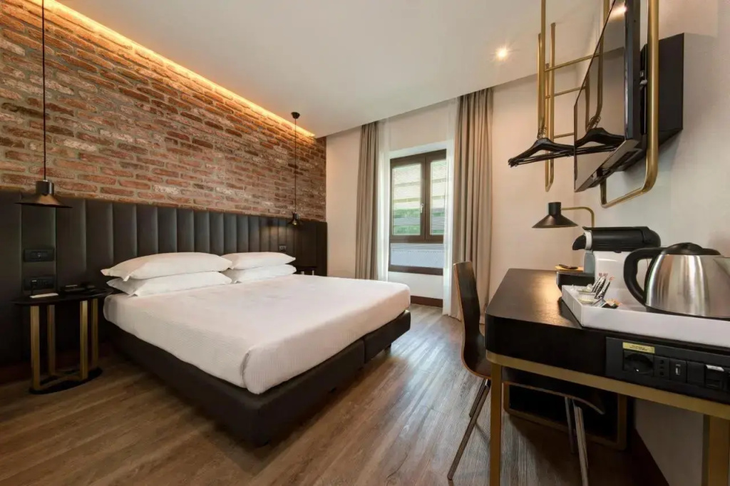 Hotel photo 18