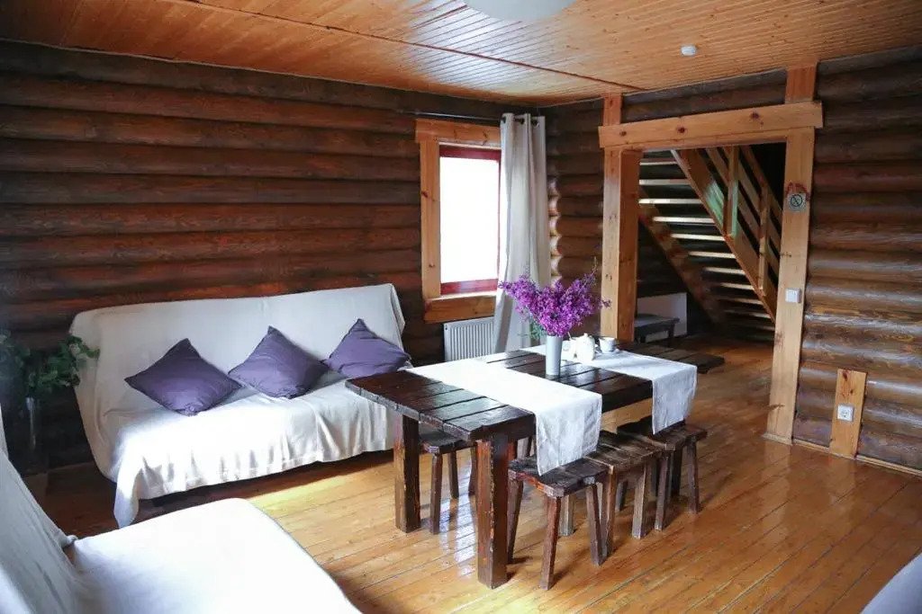 Двухместные апартаменты двуспальная кровать в Горки