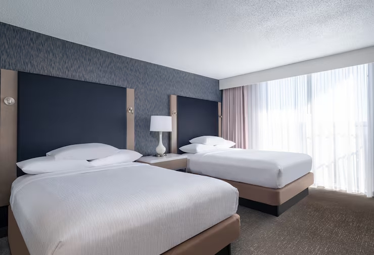 Embassy Suites by Hilton Baltimore Hunt Valley Room Type - Two-room Double Suite (full double bed)