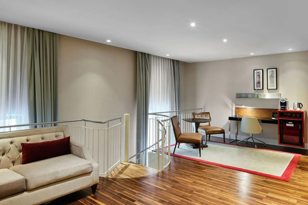 Titanic Gendarmenmarkt Double Duplex Suite (full double bed)