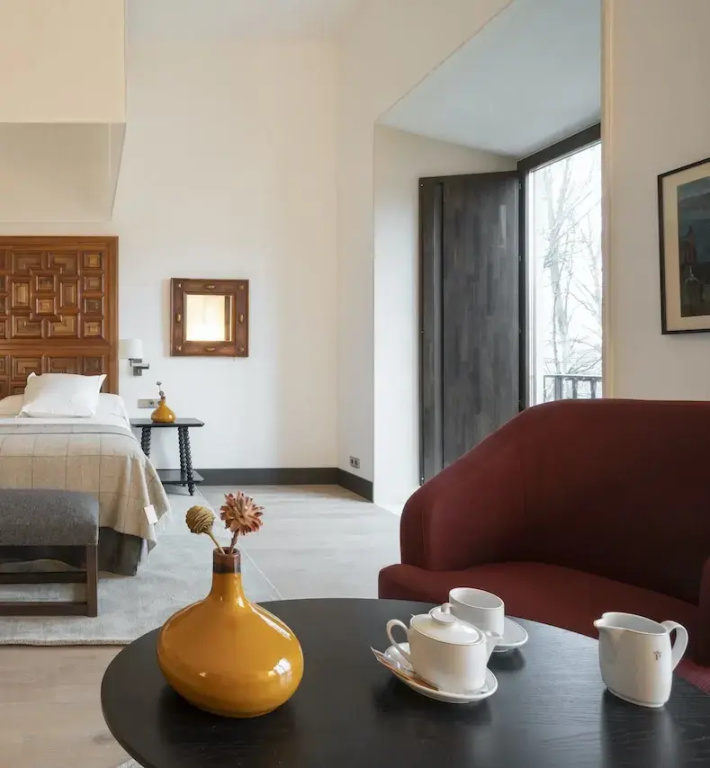 Superior Double room (full double bed)