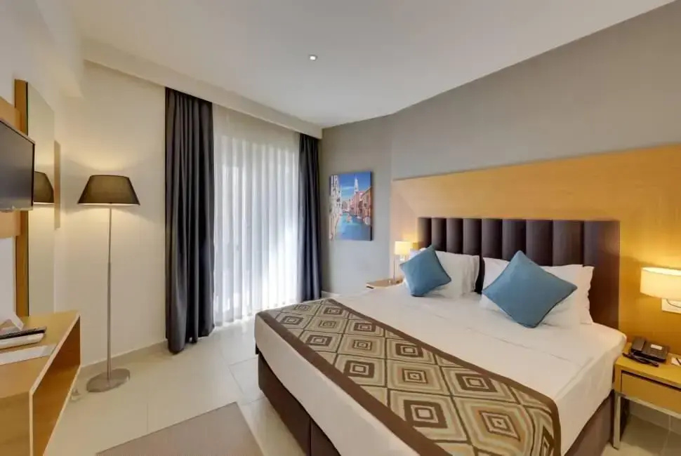 Ramada Hotel & Suites by Wyndham Kusadasi - Chambres