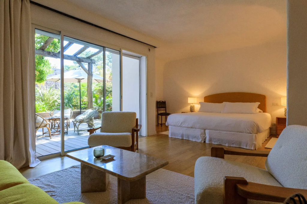 Scopa Double Suite (full double bed)