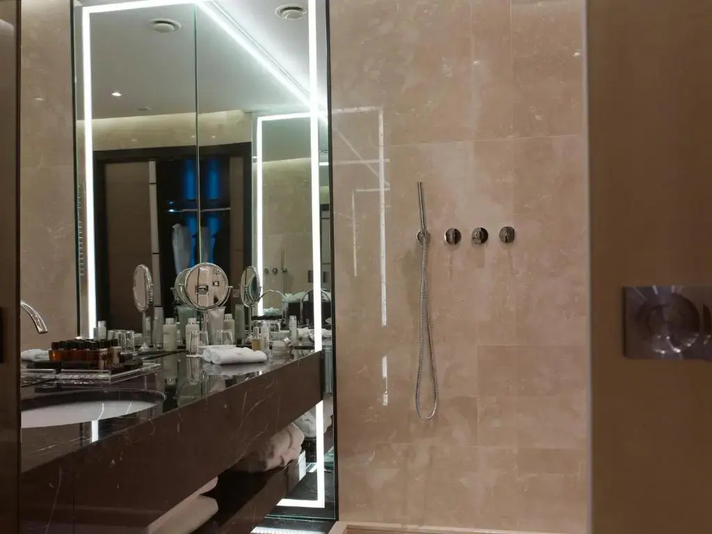 Baglioni Hotel Carlton Image 3