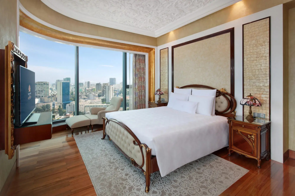 The Reverie Saigon - The Leading Hotels of the World - Tap to explore photos