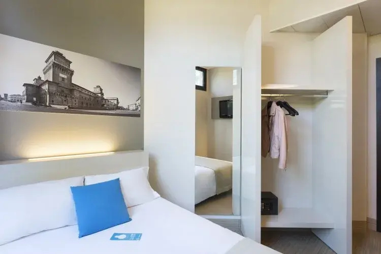 Standard Double Family room (twin beds)