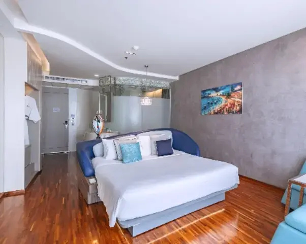 Deluxe Family room