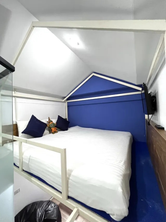 Standard Loft Double room (full double bed)