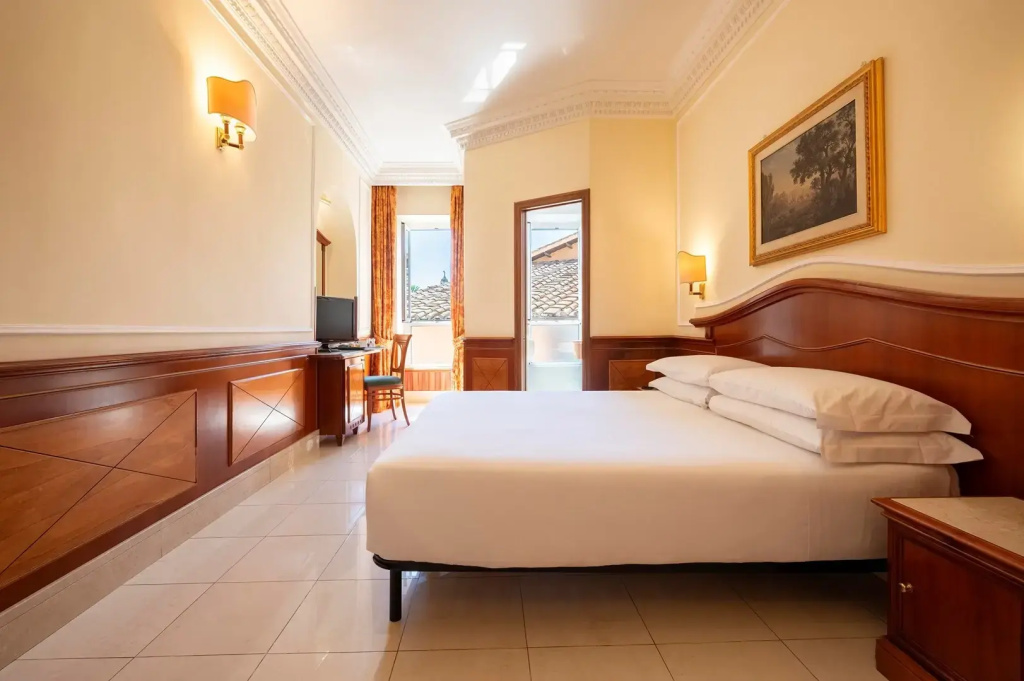 Superior Double room (full double bed)