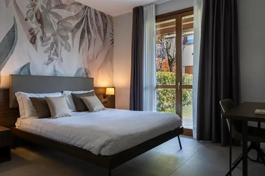 Double room with garden view (full double bed)