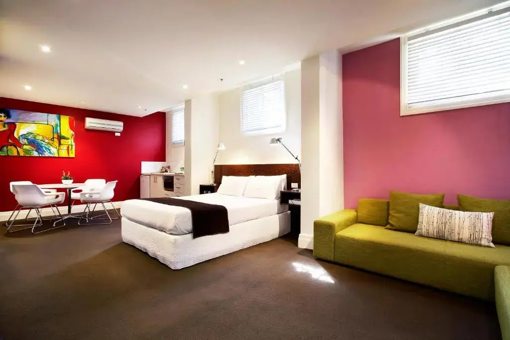 Double Studio suite (full double bed)