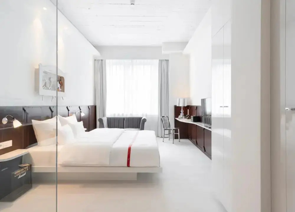 Resident Double room (full double bed)