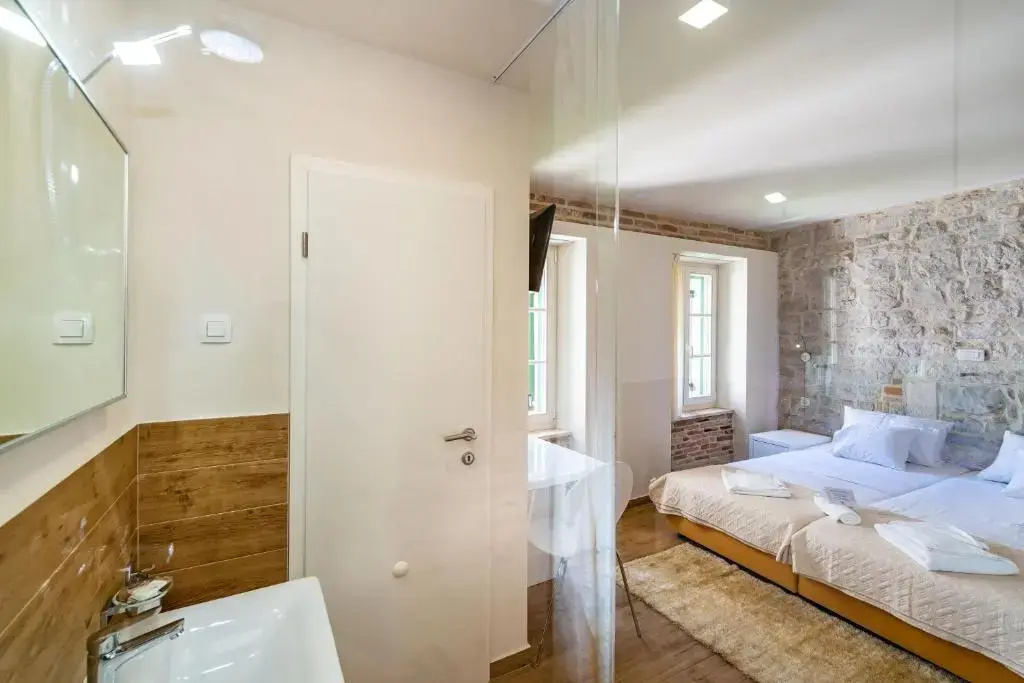 Superior Double room (twin beds)