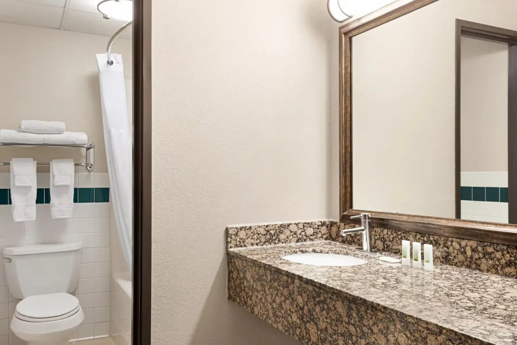 AmericInn by Wyndham Roseau - Chambres