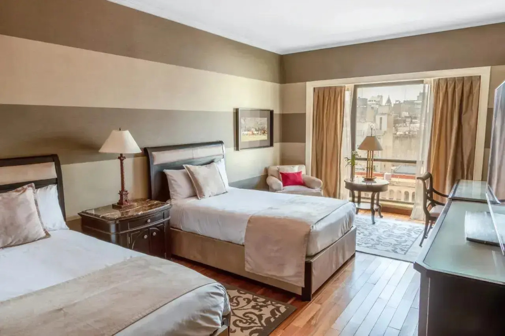 Classic Quadruple room