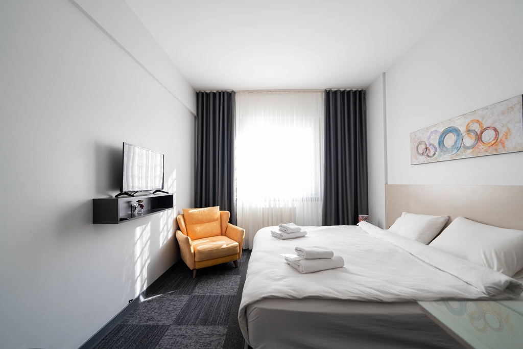 Standard Double room (full double bed)