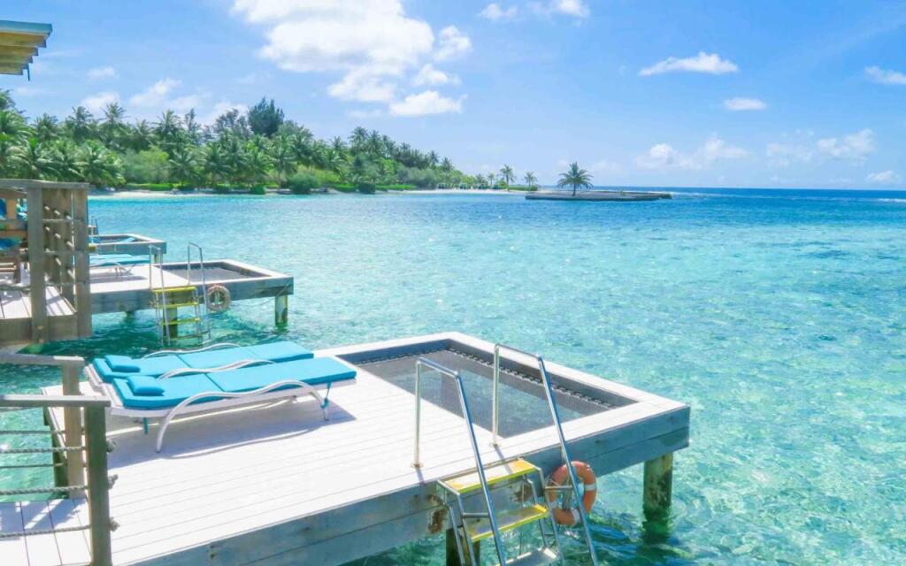 Holiday Inn Resort Kandooma Maldives