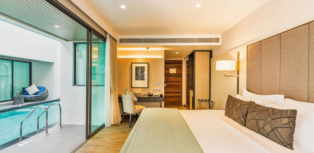 Premier Pool Access Double room (full double bed)